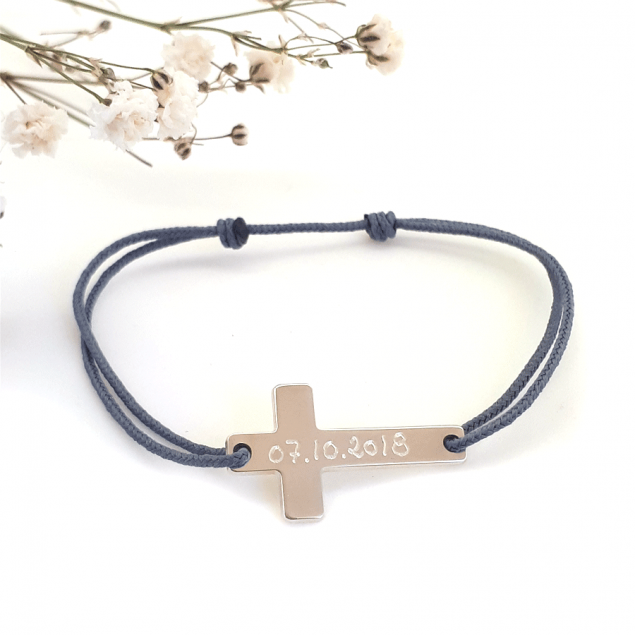 Bracelet cordon Croix personnalisé - en argent - Toute la collection de bijoux gravés