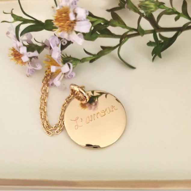 Collier médaille" Je t'aime maman" personnalisée au verso - Plaqué or - Collier personnalisé