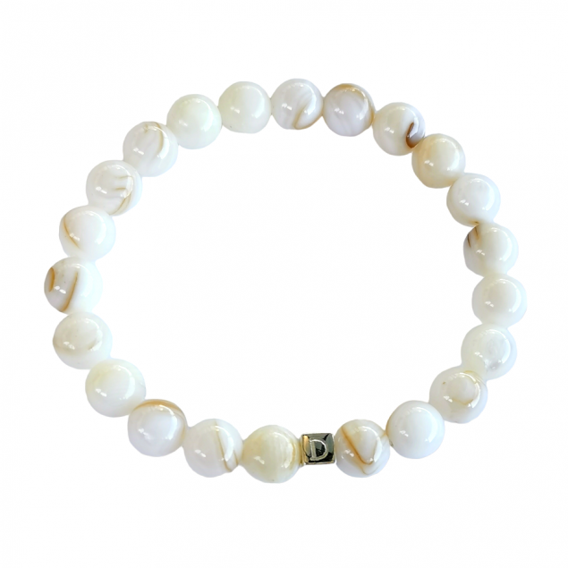 Bracelet perles nacre blanche femme-1 à 4 cubes  à gravés